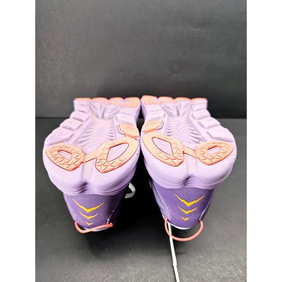 Hoka Women 8 Comfy footwear - Picture 10 of 11
